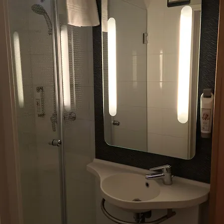 Ibis Pont Jumeaux 3*
