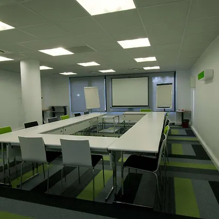 Ibis Pont Jumeaux 3*
