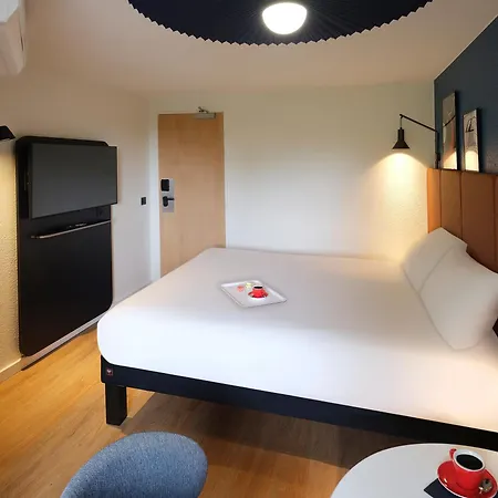 Ibis Pont Jumeaux Szálloda 3*